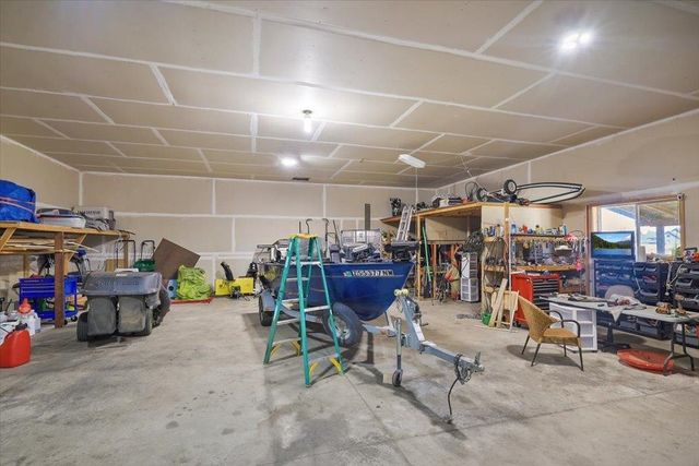 20717 N Division Rd, Colbert, WA 99005