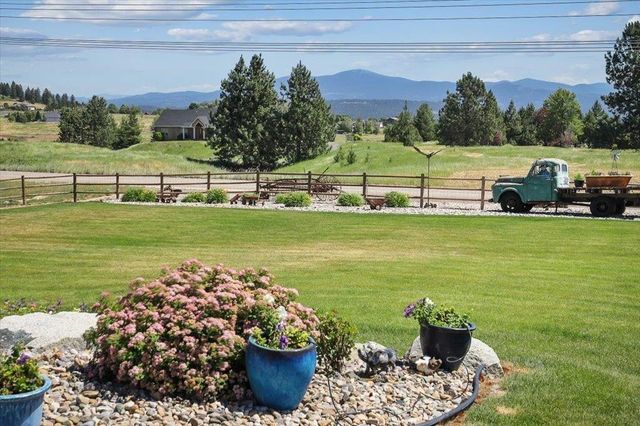 20717 N Division Rd, Colbert, WA 99005