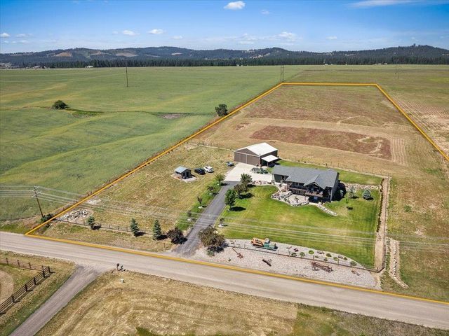 20717 N Division Rd, Colbert, WA 99005