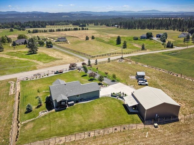 20717 N Division Rd, Colbert, WA 99005