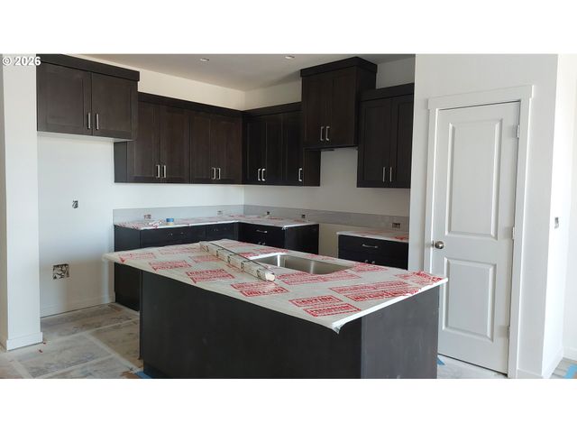 5887 Se Powell Valley, Gresham, OR 97080