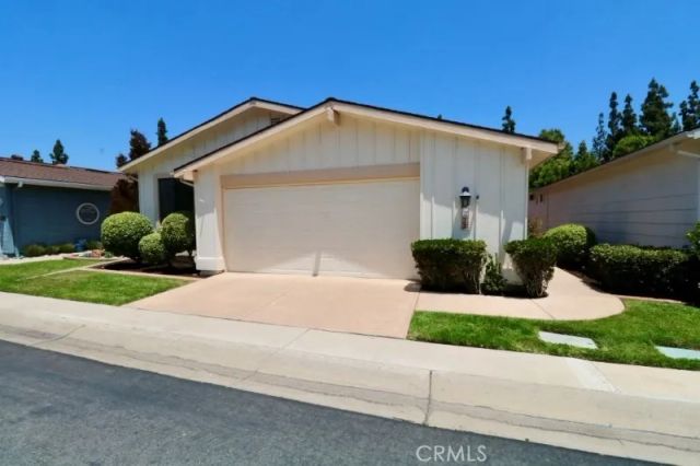 2613 Forest Lake 46, Santa Ana, CA 92705