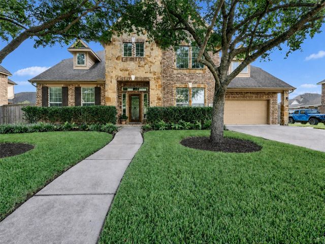2557 Estrada Drive, League City, TX 77573