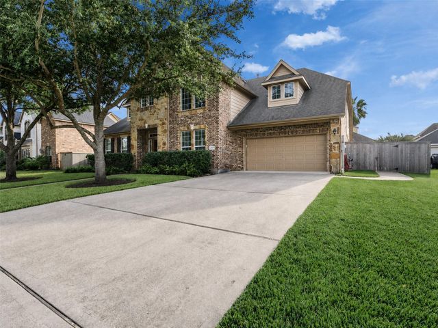 2557 Estrada Drive, League City, TX 77573