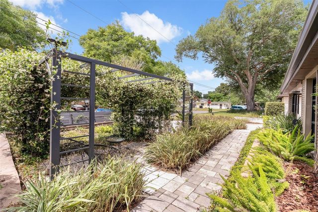 1929 ESSEX PLACE, Orlando, FL 32806
