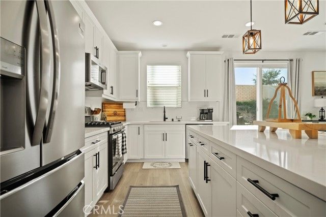 30295 Singer Ln, Menifee, CA 92584