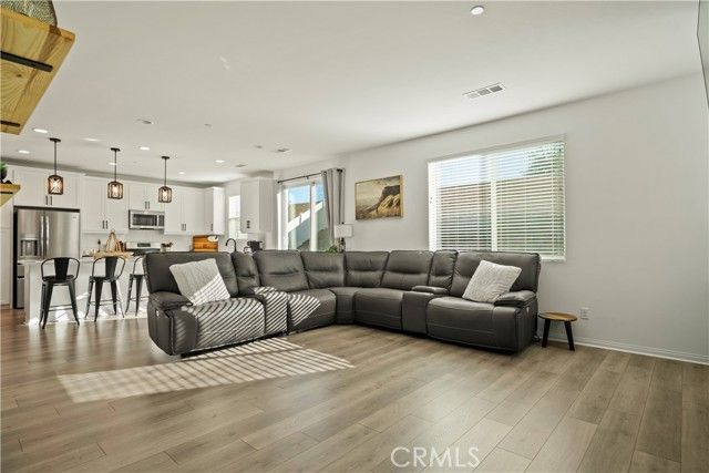 30295 Singer Ln, Menifee, CA 92584