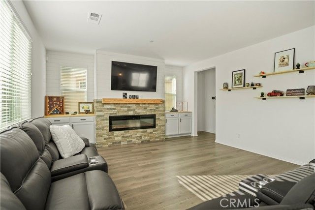 30295 Singer Ln, Menifee, CA 92584