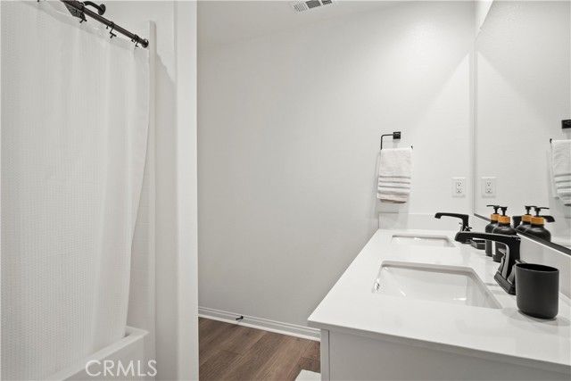 30295 Singer Ln, Menifee, CA 92584