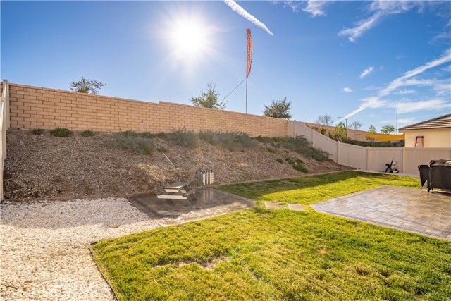 30295 Singer Ln, Menifee, CA 92584