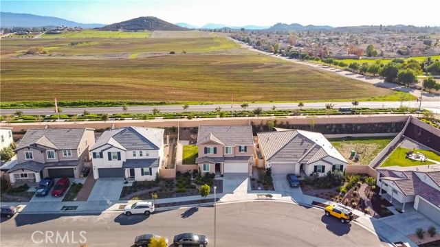 30295 Singer Ln, Menifee, CA 92584