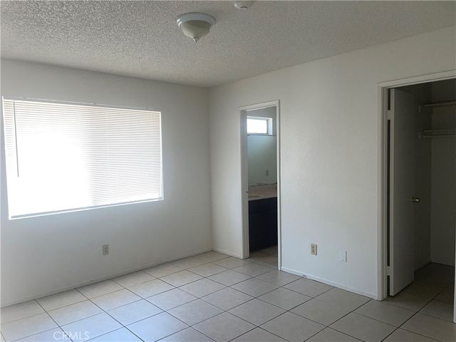 15392 Bear Valley Road 3, Victorville, CA 92395