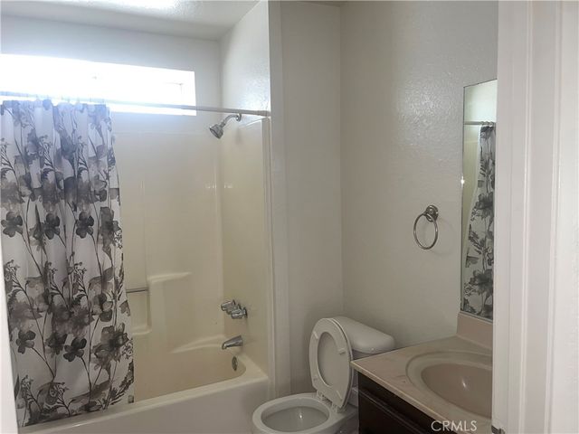 15392 Bear Valley Road 3, Victorville, CA 92395