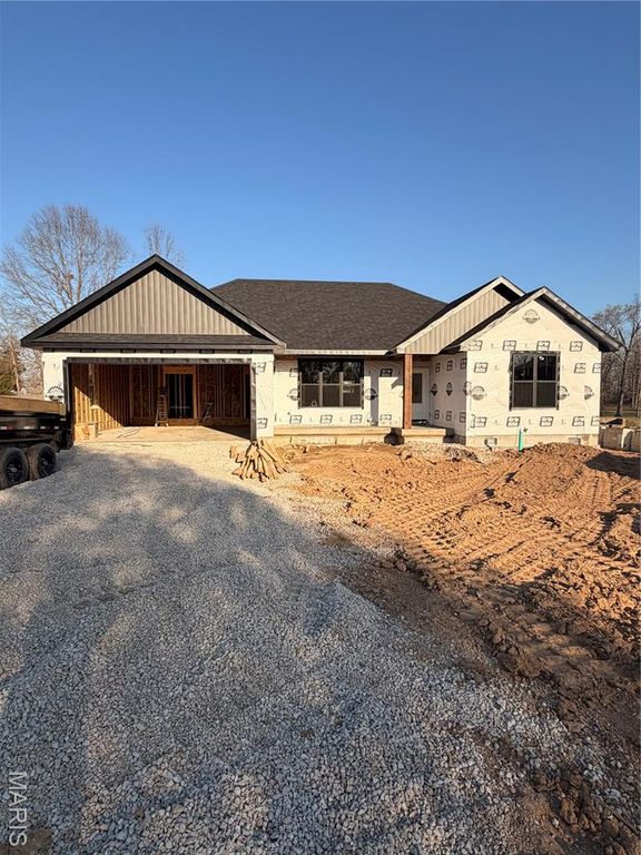 2228 Cherry Blossom Circle, Lebanon, MO 65536