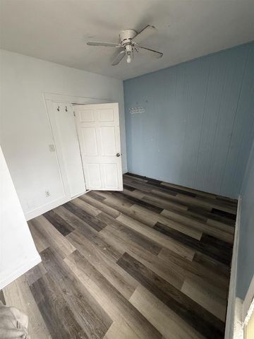 327 8th Avenue, Baraboo, WI 53913