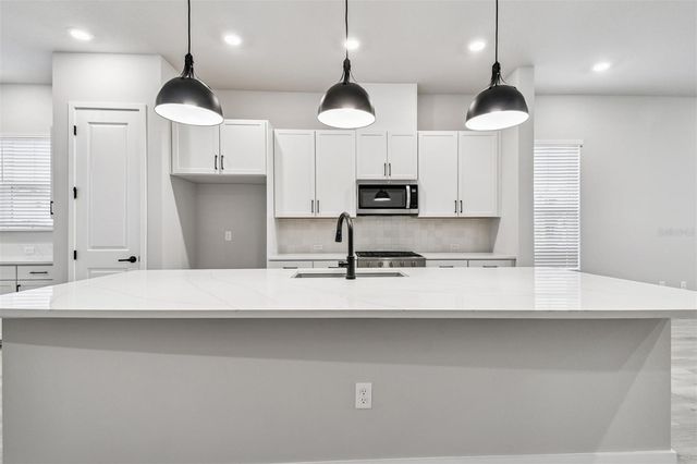 3137 4TH TERRACE N, St Petersburg, FL 33713