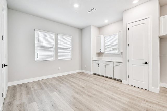 3137 4TH TERRACE N, St Petersburg, FL 33713