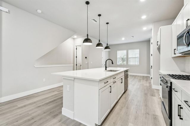 3137 4TH TERRACE N, St Petersburg, FL 33713