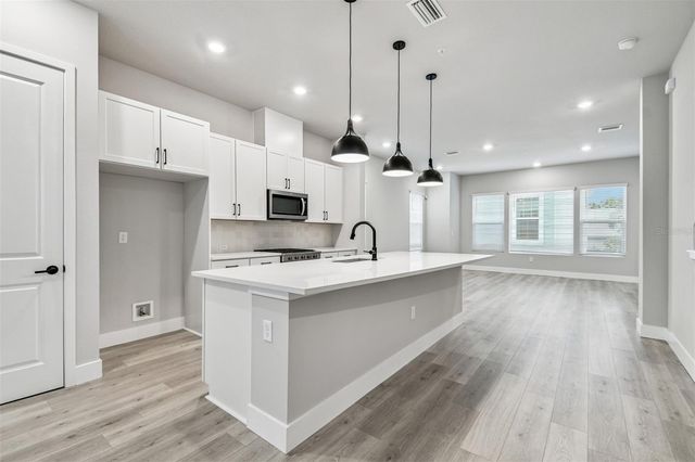 3137 4TH TERRACE N, St Petersburg, FL 33713