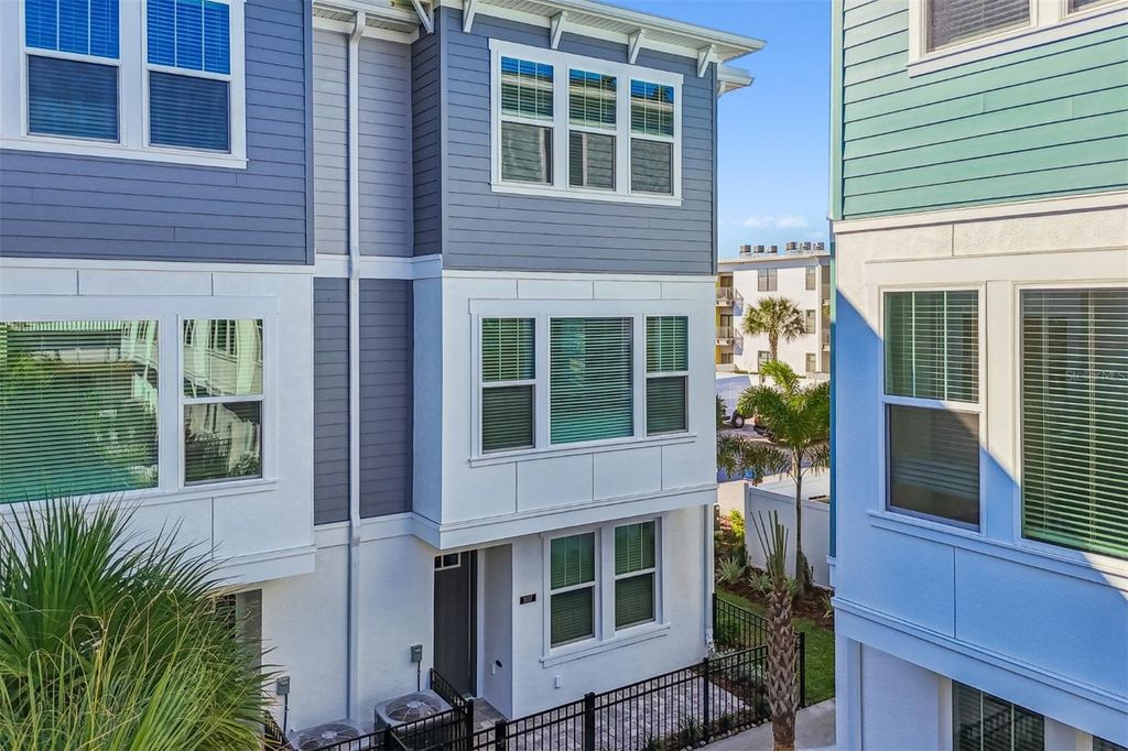 3137 4TH TERRACE N, St Petersburg, FL 33713