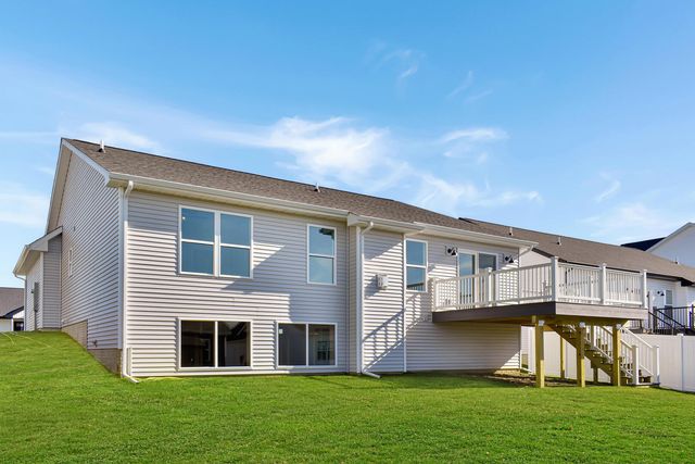 707 Cates Drive, Mahomet, IL 61853