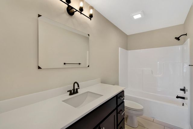 707 Cates Drive, Mahomet, IL 61853