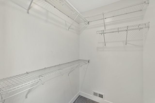 707 Cates Drive, Mahomet, IL 61853