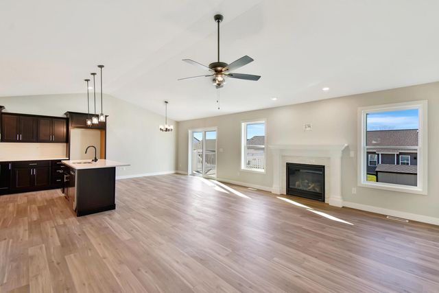 707 Cates Drive, Mahomet, IL 61853