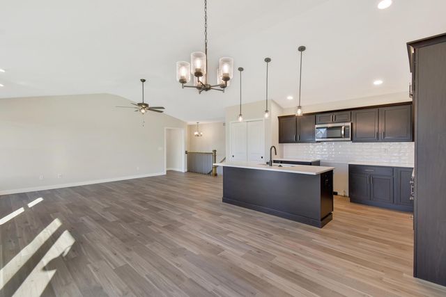 707 Cates Drive, Mahomet, IL 61853