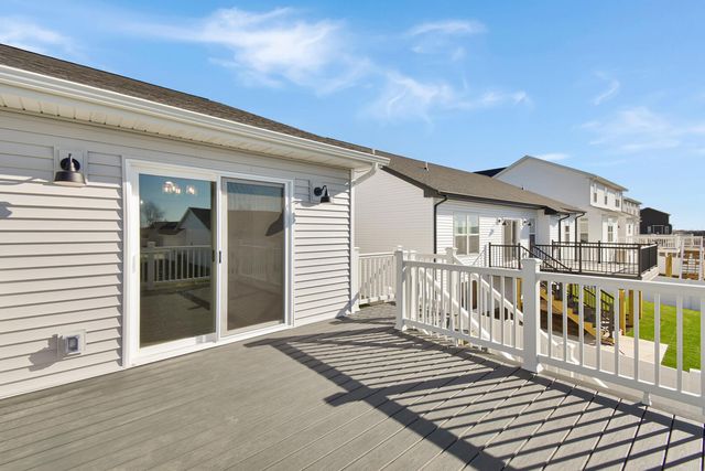 707 Cates Drive, Mahomet, IL 61853