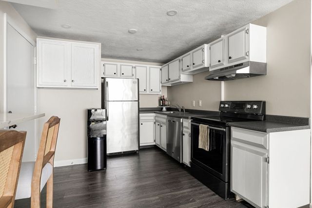 913 State Rd 14, Plymouth, MA 02360