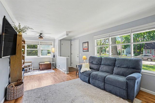 423 E Glenguile Street, Kalamazoo, MI 49004