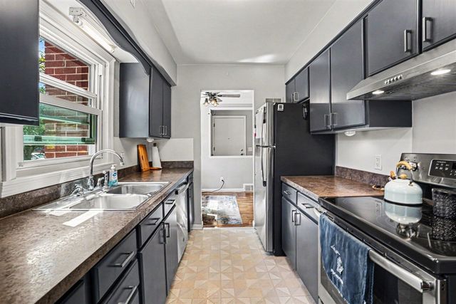 423 E Glenguile Street, Kalamazoo, MI 49004