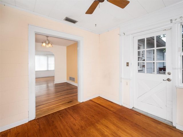944 N SHINE AVENUE, Orlando, FL 32803