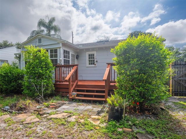 944 N SHINE AVENUE, Orlando, FL 32803
