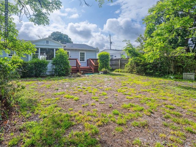 944 N SHINE AVENUE, Orlando, FL 32803