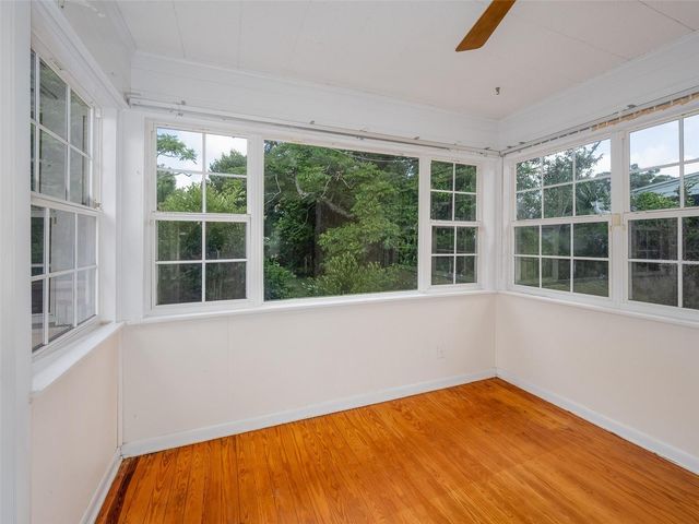 944 N SHINE AVENUE, Orlando, FL 32803