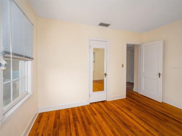 944 N SHINE AVENUE, Orlando, FL 32803