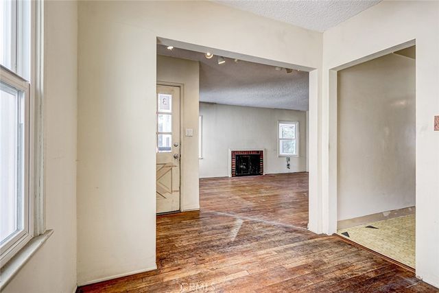 340 Avenue F, Redondo Beach, CA 90277