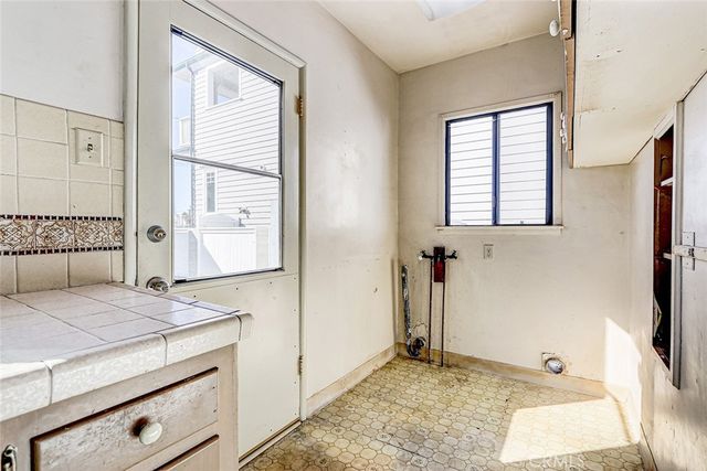 340 Avenue F, Redondo Beach, CA 90277