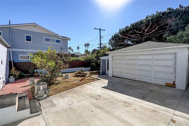 340 Avenue F, Redondo Beach, CA 90277