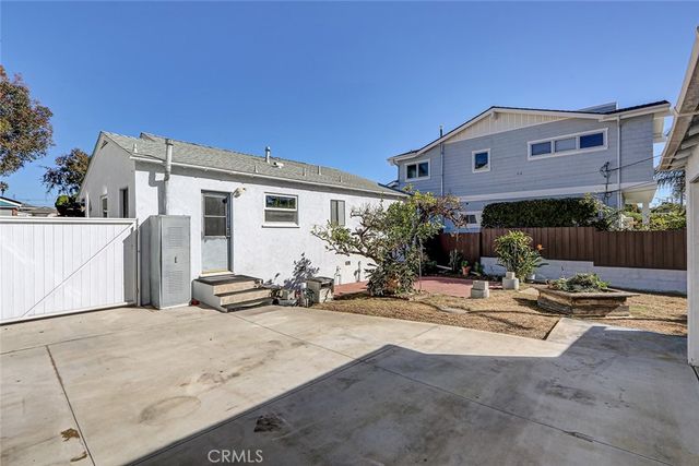 340 Avenue F, Redondo Beach, CA 90277