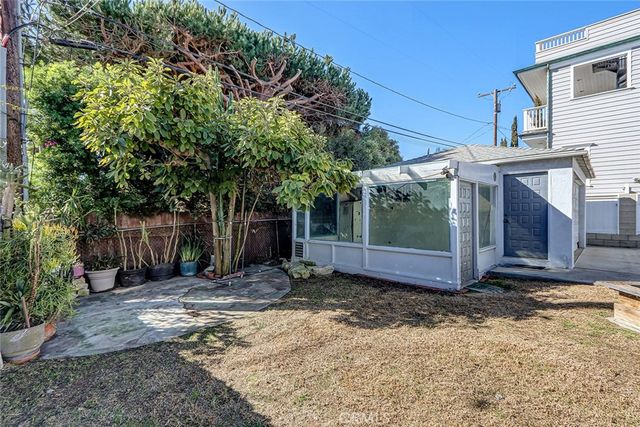 340 Avenue F, Redondo Beach, CA 90277