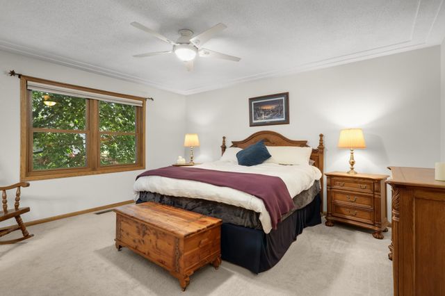 3266 Rolling Hills Drive, Eagan, MN 55121