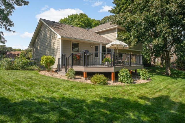 3266 Rolling Hills Drive, Eagan, MN 55121