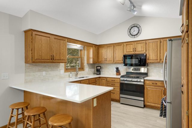 3266 Rolling Hills Drive, Eagan, MN 55121