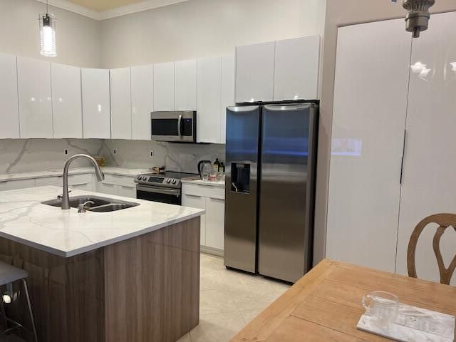 7811 Lando Avenue, Boynton Beach, FL 33437