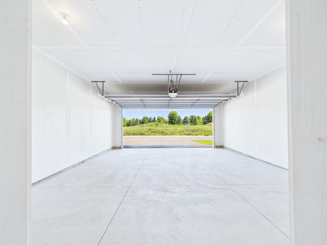 6700 Jorgensen Avenue S, Cottage Grove, MN 55016