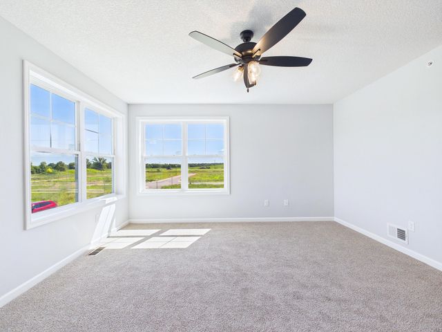 6700 Jorgensen Avenue S, Cottage Grove, MN 55016