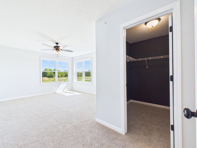 6700 Jorgensen Avenue S, Cottage Grove, MN 55016